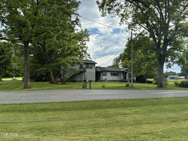 940 Middle Creek Road, Afton, TN 37616