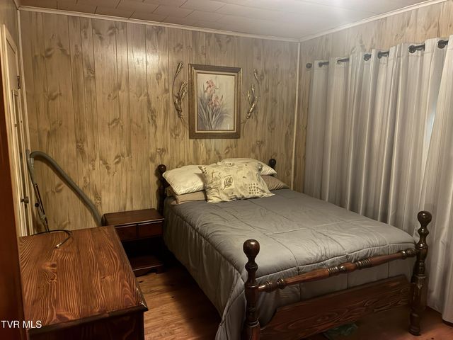 940 Middle Creek Road, Afton, TN 37616