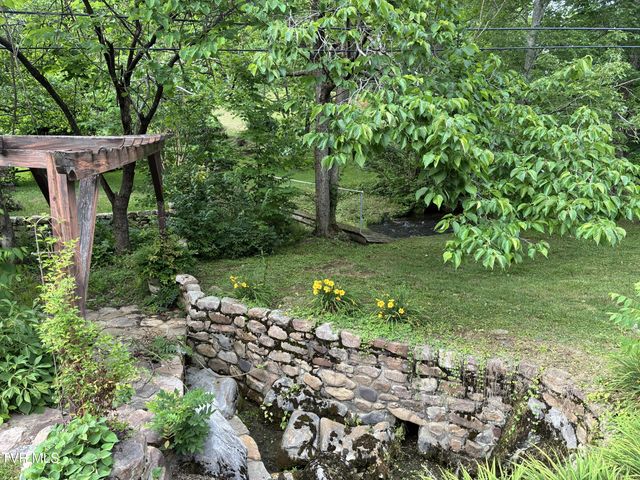 940 Middle Creek Road, Afton, TN 37616