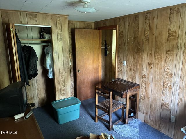 940 Middle Creek Road, Afton, TN 37616