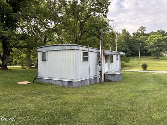 940 Middle Creek Road, Afton, TN 37616