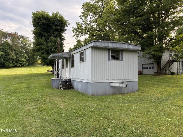 940 Middle Creek Road, Afton, TN 37616