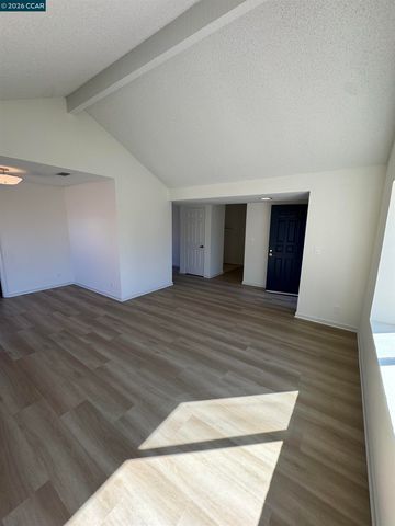 207 Stoney Ridge Rd, Vallejo, CA 94589