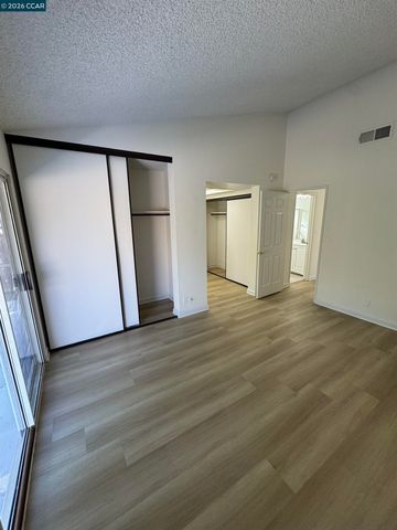 207 Stoney Ridge Rd, Vallejo, CA 94589