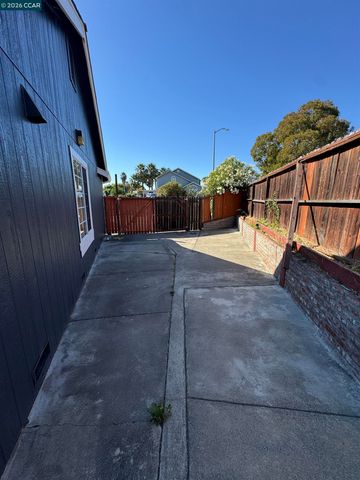 207 Stoney Ridge Rd, Vallejo, CA 94589