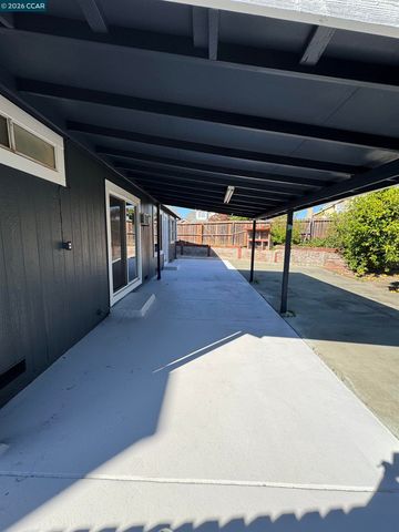 207 Stoney Ridge Rd, Vallejo, CA 94589