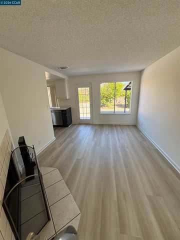 207 Stoney Ridge Rd, Vallejo, CA 94589