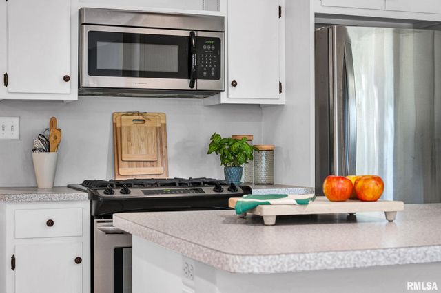 3406 N NORTH Street, Peoria, IL 61604