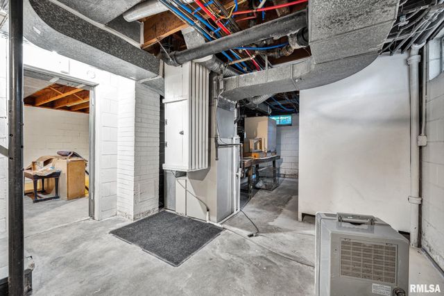 3406 N NORTH Street, Peoria, IL 61604