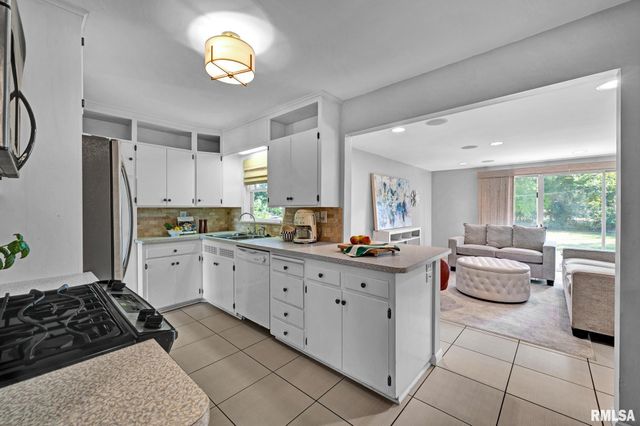 3406 N NORTH Street, Peoria, IL 61604