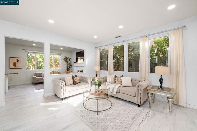 318 Bentley Ct, Pacheco, CA 94553