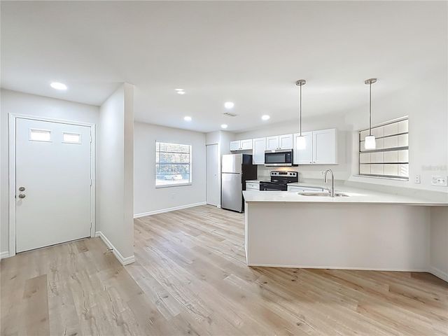 201 FERN COURT, Leesburg, FL 34748