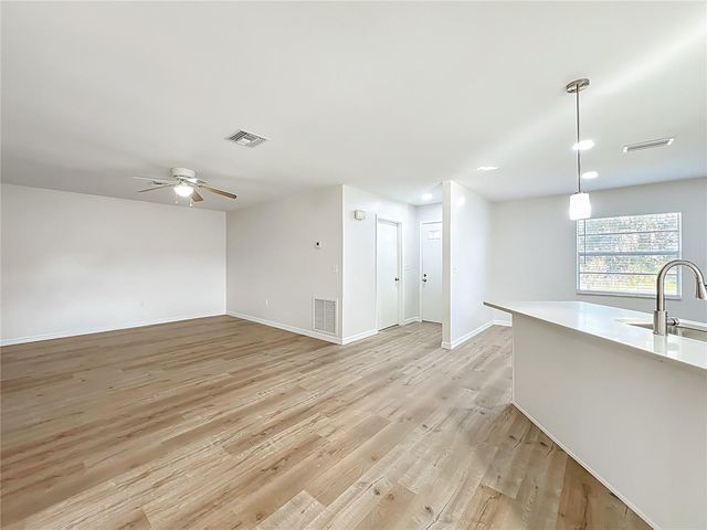 201 FERN COURT, Leesburg, FL 34748