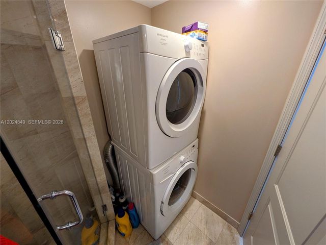 1720 Harrison St 14D, Hollywood, FL 33020