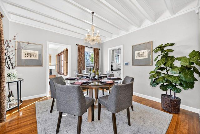 1716 Sutterville Rd, Sacramento, CA 95822