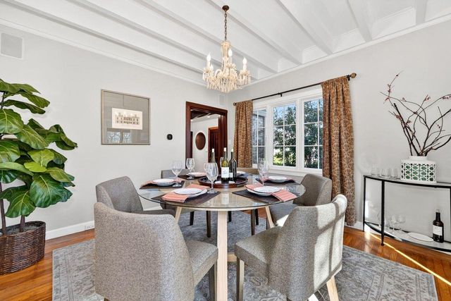 1716 Sutterville Rd, Sacramento, CA 95822