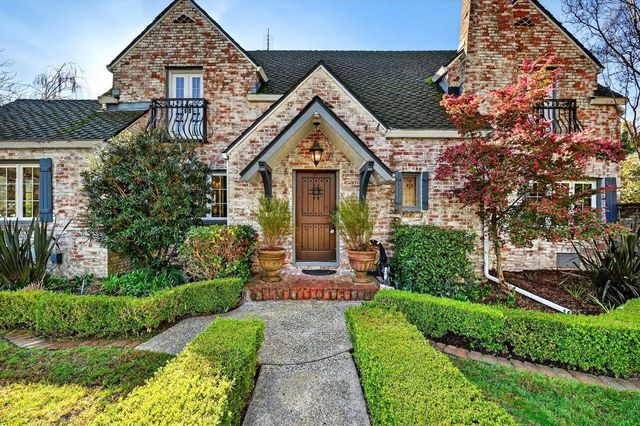 1716 Sutterville Rd, Sacramento, CA 95822