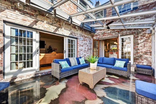 1716 Sutterville Rd, Sacramento, CA 95822