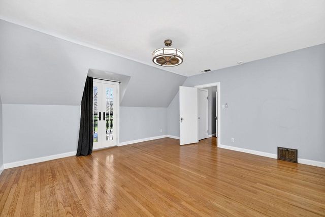 1716 Sutterville Rd, Sacramento, CA 95822