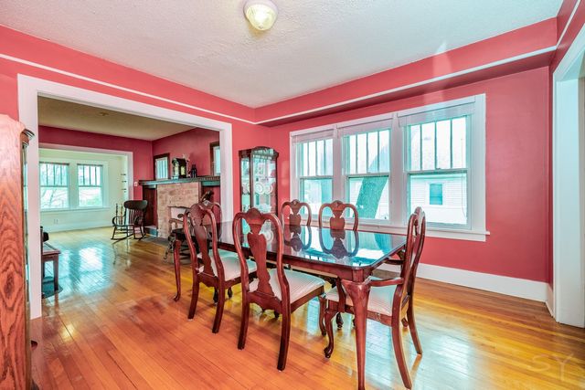 22 W Main Street, Glenwood, IL 60425