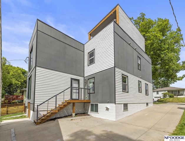 1922 S 61 Street, Omaha, NE 68106