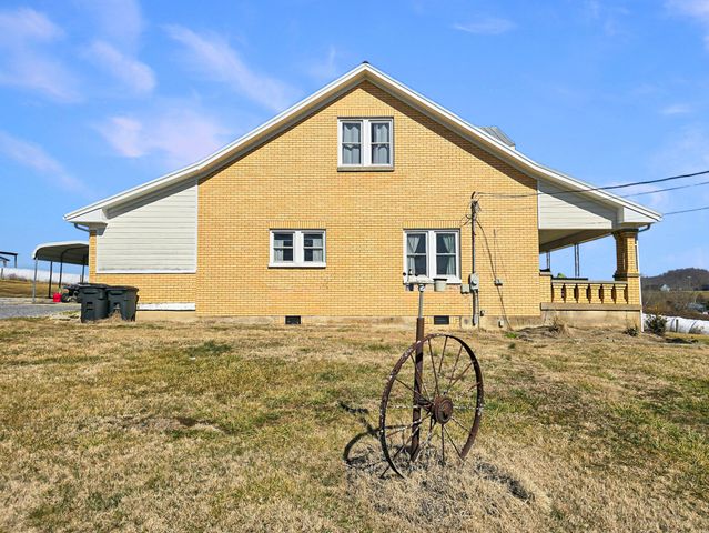 423 Loop Road, Hustonville, KY 40437