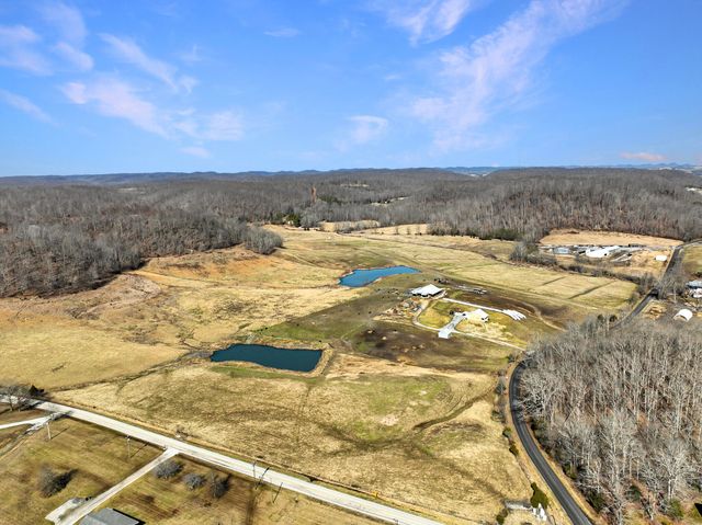 423 Loop Road, Hustonville, KY 40437