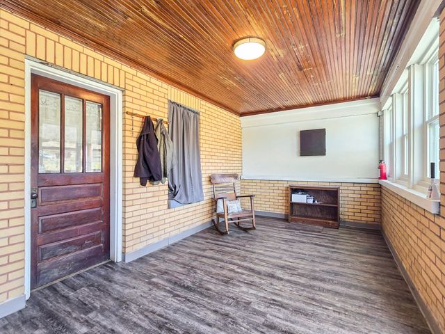 423 Loop Road, Hustonville, KY 40437