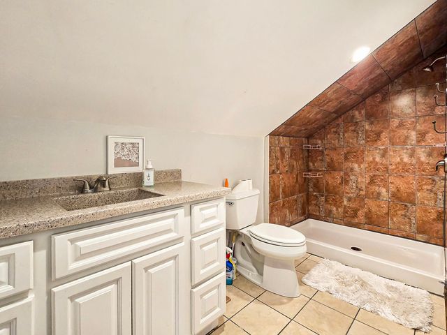 423 Loop Road, Hustonville, KY 40437