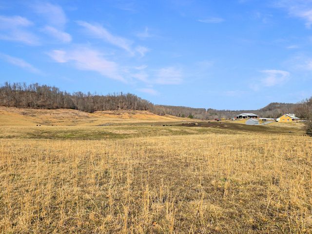 423 Loop Road, Hustonville, KY 40437