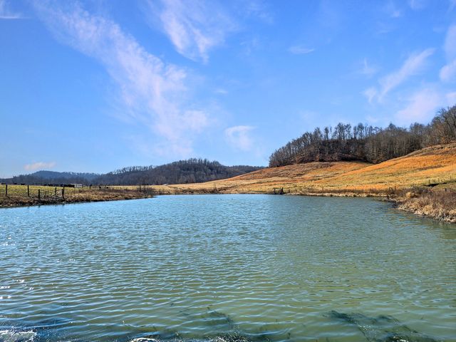 423 Loop Road, Hustonville, KY 40437