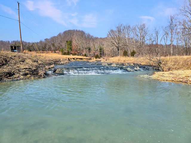 423 Loop Road, Hustonville, KY 40437