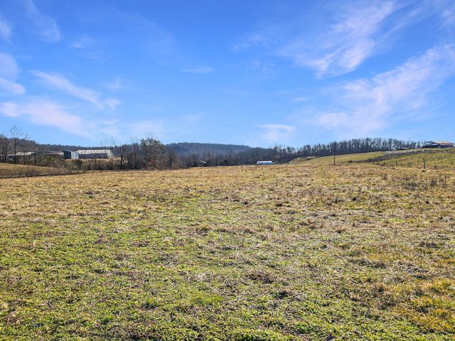 423 Loop Road, Hustonville, KY 40437