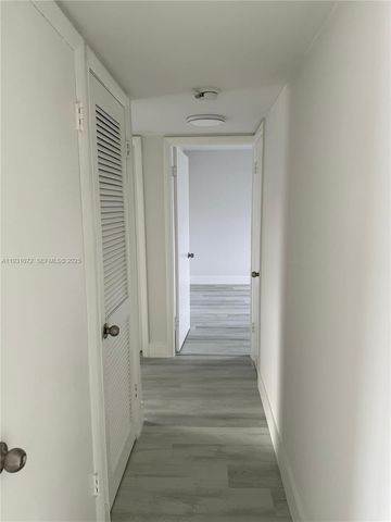 3626 NE 168th St 606, North Miami Beach, FL 33160