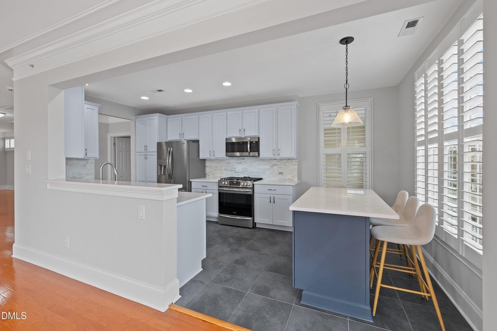 9211 Calabria Drive 205, Raleigh, NC 27617