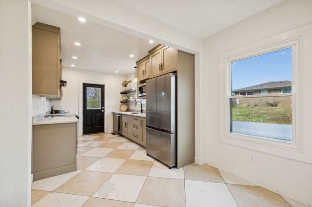 900 Belmont Ave, Shelbyville, TN 37160