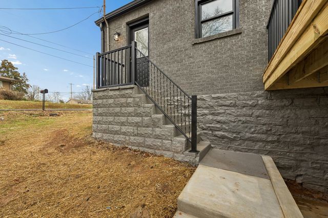 900 Belmont Ave, Shelbyville, TN 37160