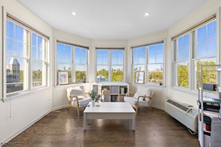 15 Freedom Way 404 404, Jersey City, NJ 07305