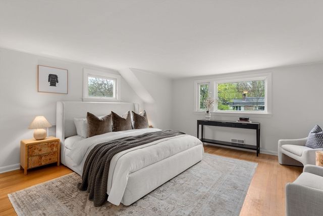 78 Vine St, Newton, MA 02467