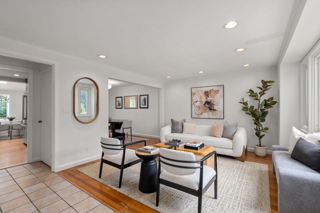 78 Vine St, Newton, MA 02467