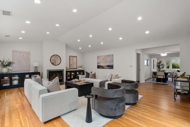 78 Vine St, Newton, MA 02467