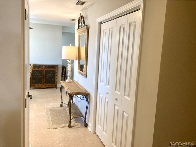 11449 W Bayshore Drive, Crystal River, FL 34429