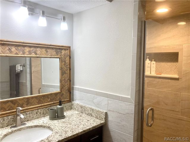 11449 W Bayshore Drive, Crystal River, FL 34429