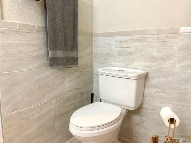 11449 W Bayshore Drive, Crystal River, FL 34429