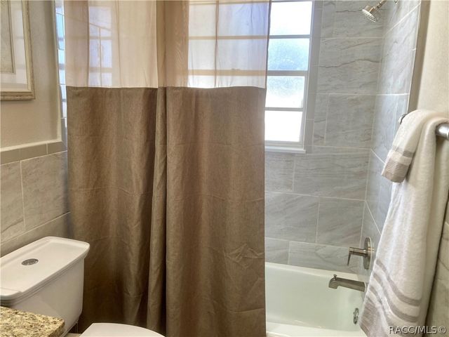 11449 W Bayshore Drive, Crystal River, FL 34429