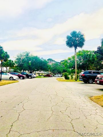 11449 W Bayshore Drive, Crystal River, FL 34429