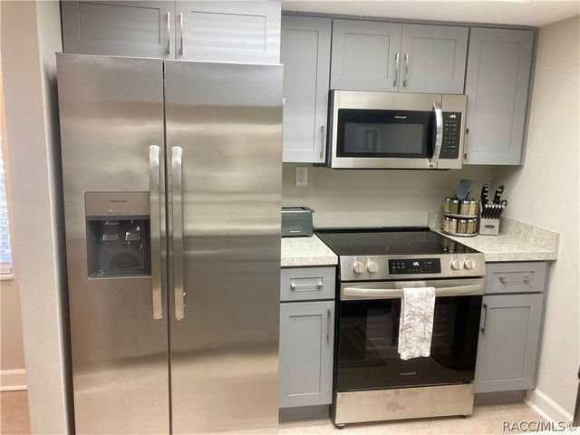 11449 W Bayshore Drive, Crystal River, FL 34429