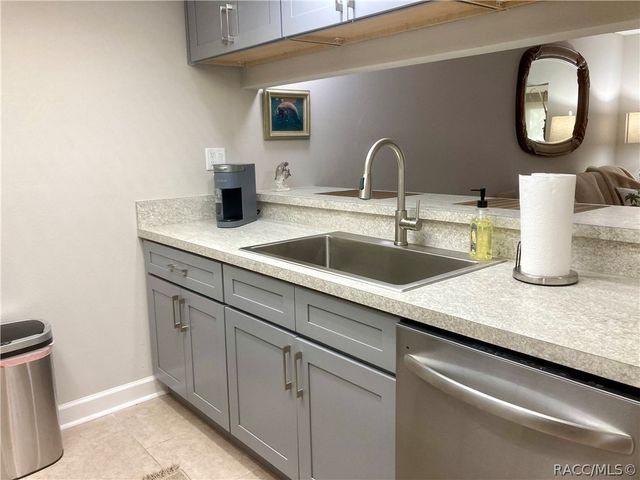 11449 W Bayshore Drive, Crystal River, FL 34429