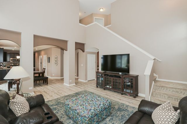 1110 Waterfront Lane, Pingree Grove, IL 60140