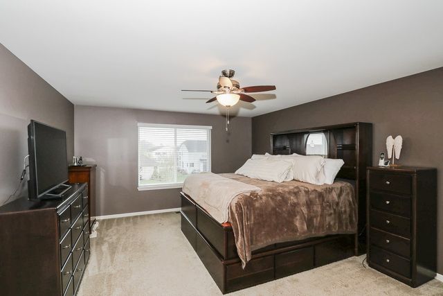 1110 Waterfront Lane, Pingree Grove, IL 60140